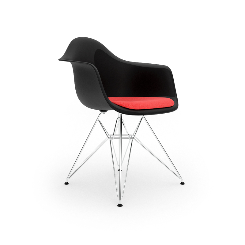 Eames Plastic Armchair DAR