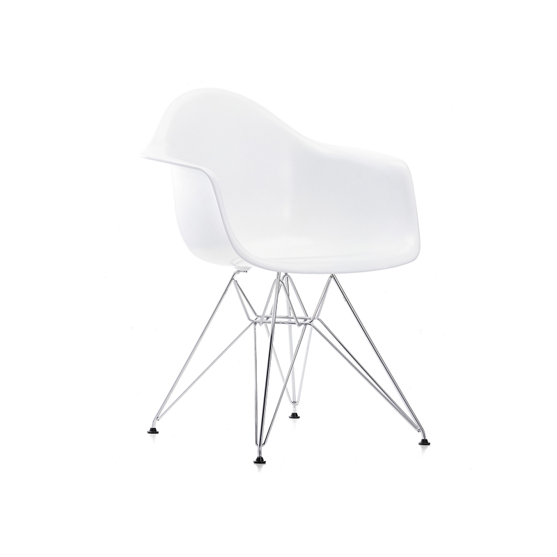 Eames Plastic Armchair DAR